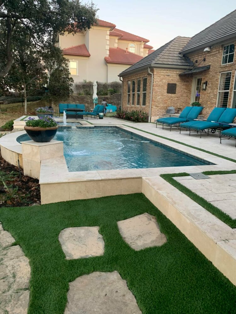 5 Benefits of Adding Turf around Your Pool