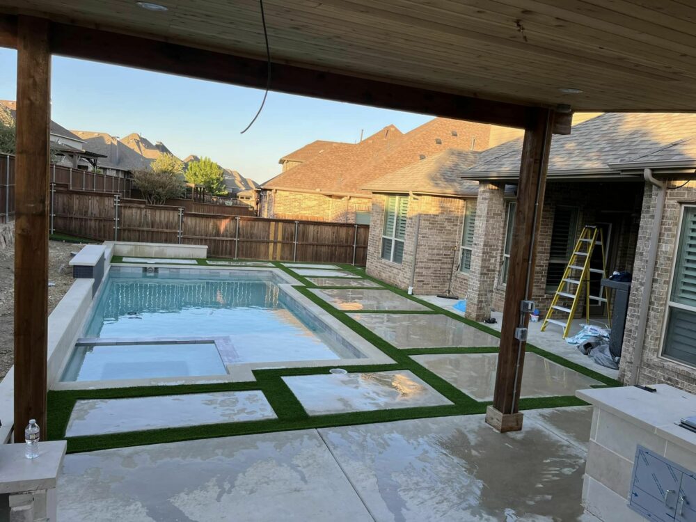 4 Advantages of Having Artificial Turf Around Your Pool